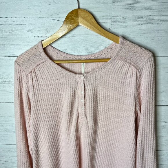 By Anthropologie Top Womens Size Small Pale Pink Waffle Knit Henley Thermal - Picture 7 of 16